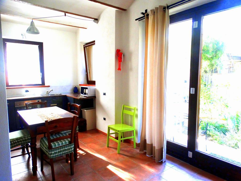 Agriturismo Casa De Colores Moretta Buitenkant foto