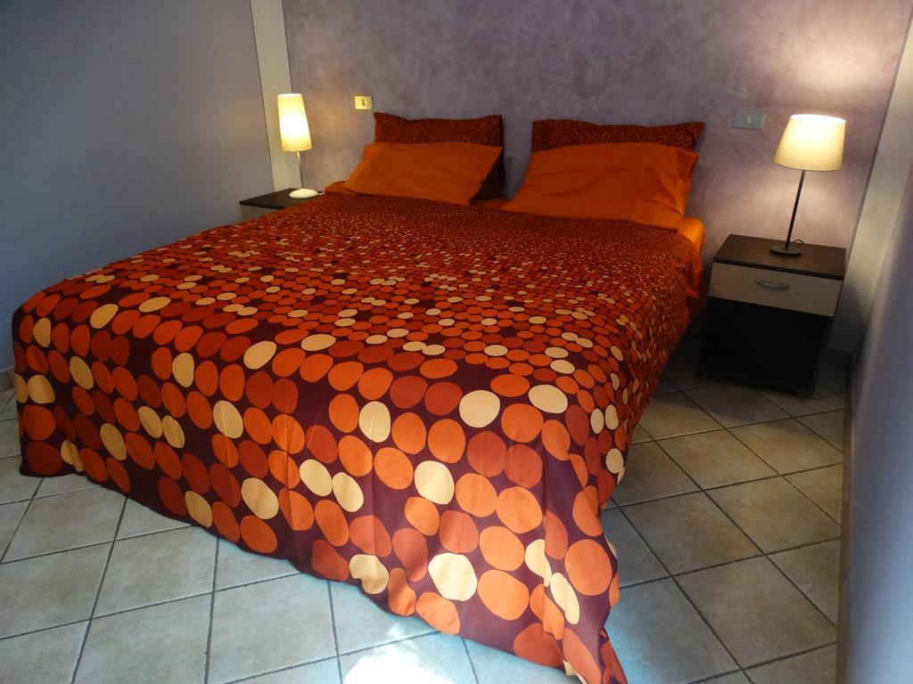 Agriturismo Casa De Colores Moretta Buitenkant foto