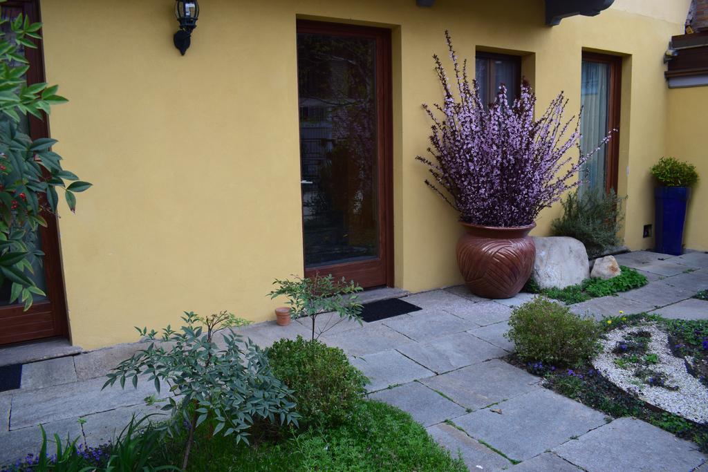 Agriturismo Casa De Colores Moretta Buitenkant foto